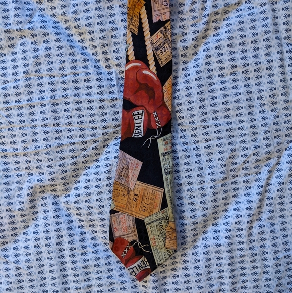 Bundle of 2 Sports Ties - Picture 2 of 5